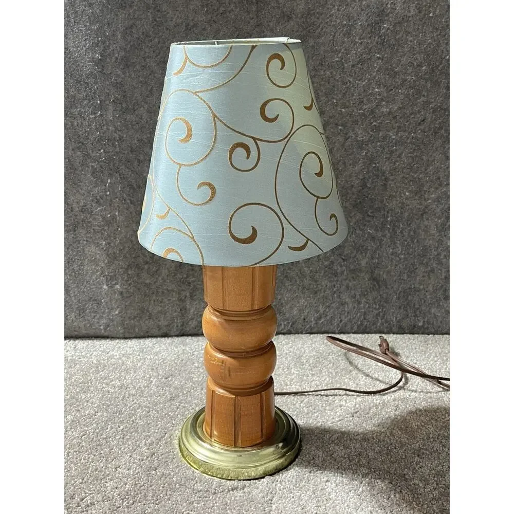 Vintage Turned Wood Table Lamp Bedside Rustic Farmhouse Colonial Accent 1970s